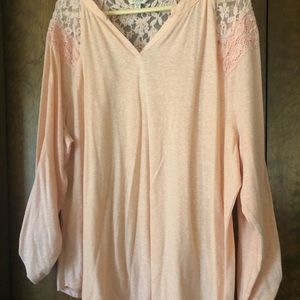 Plus size women’s stretchy top